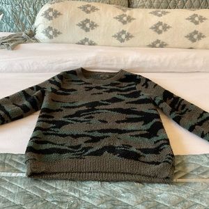 Barefoot dreams camouflage sweater